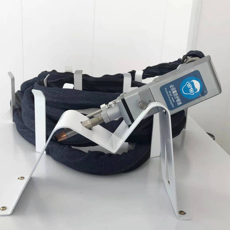 CE 1500 soldador For Carbon Steel del laser de la fibra de la soldadora de laser del vatio 1500W